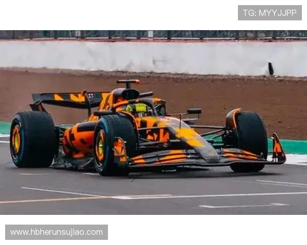 2025赛季F1冠军争夺战激烈上演,各队新车技术创新亮相 2025赛季F1冠军争夺战激烈上演,各队新车技术创新亮相