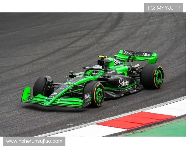 F1赛季激战正酣 多支车队挑战冠军宝座 展望未来赛事精彩纷呈 F1赛季激战正酣 多支车队挑战冠军宝座 展望未来赛事精彩纷呈