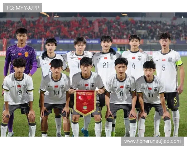 中国足球队备战亚洲杯新阵容曝光 盼全力争夺冠军资格 中国足球队备战亚洲杯新阵容曝光 盼全力争夺冠军资格