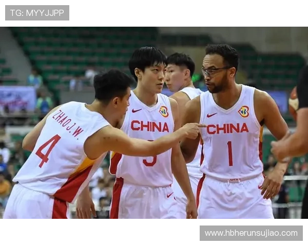 中国男篮备战世界杯关键阶段年轻球员迎来重要考验与机遇并肩前行