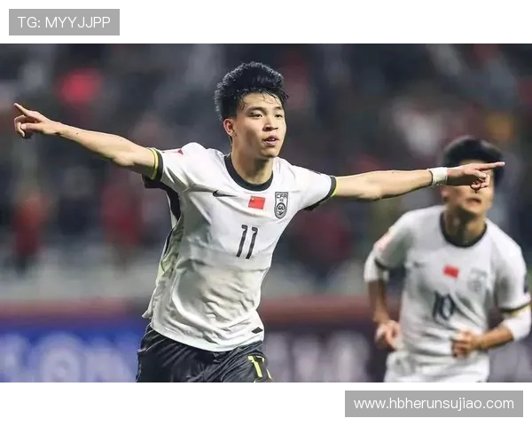 中国足球新星崭露头角 未来可期 多名年轻球员入选国家队备战世界杯 中国足球新星崭露头角 未来可期 多名年轻球员入选国家队备战世界杯